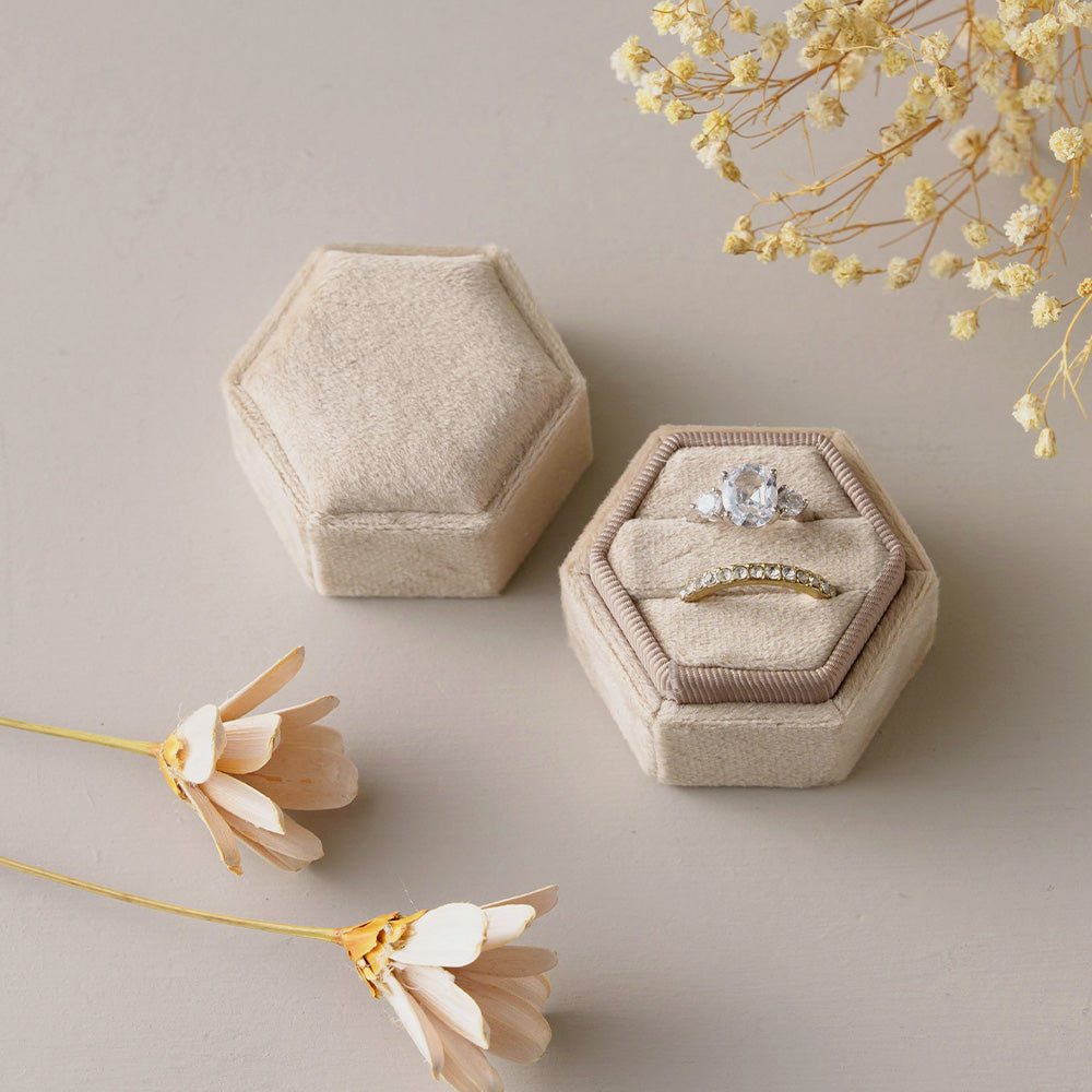 Vintage Hexagon Velvet Ring Box