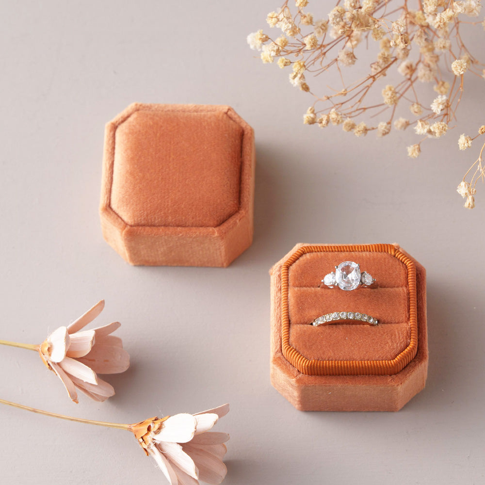 Double Slot Octagon Velvet Ring Box