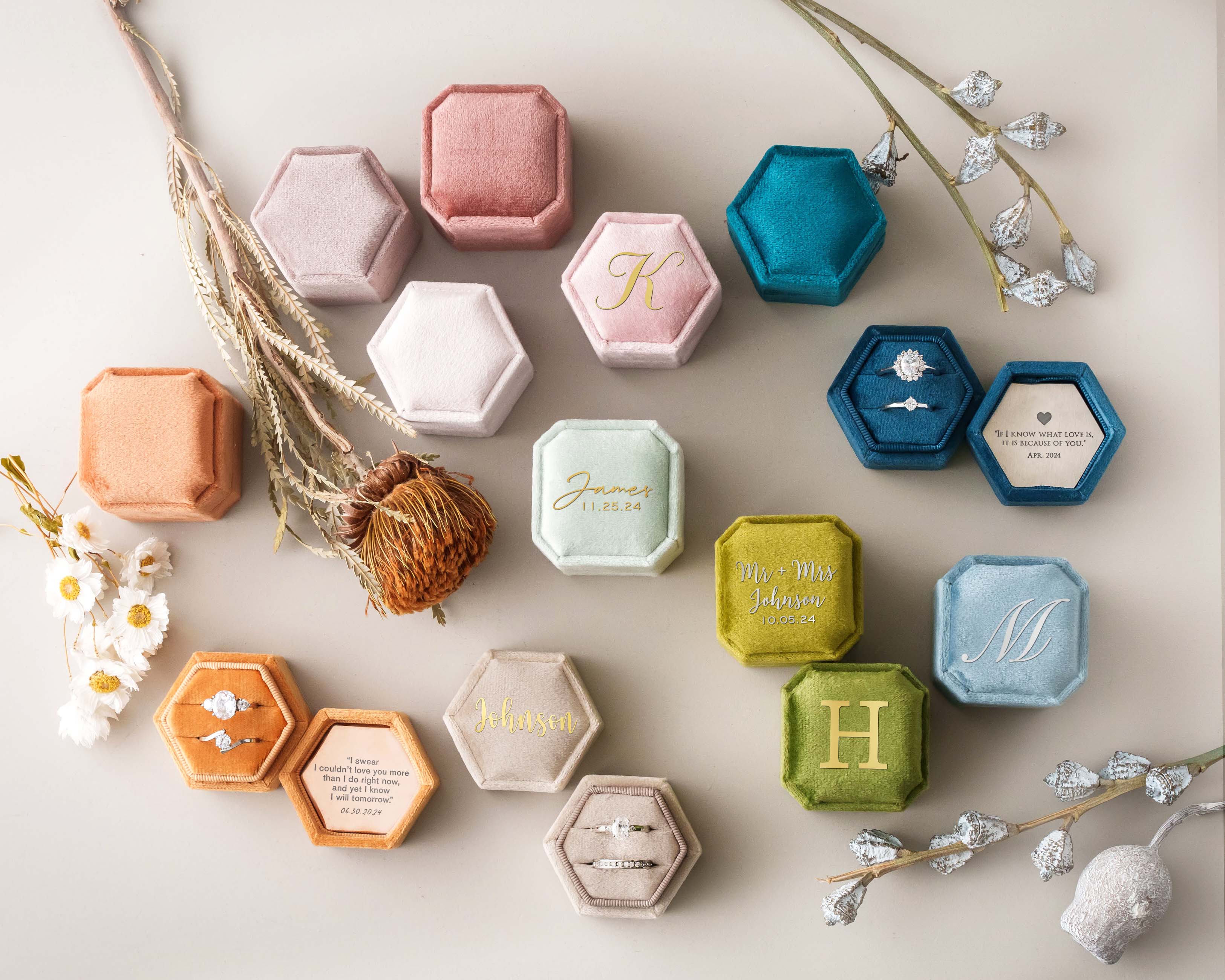 Double Slot Octagon Velvet Ring Box