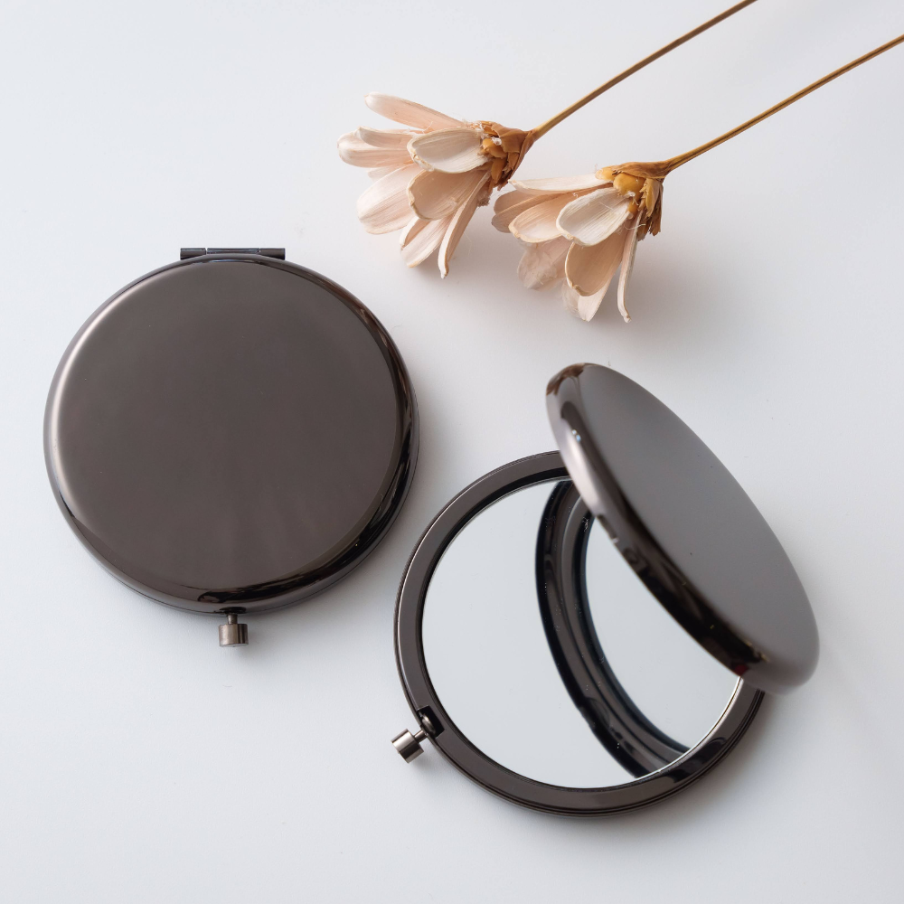 Compact Mirror Name with Flower Frame