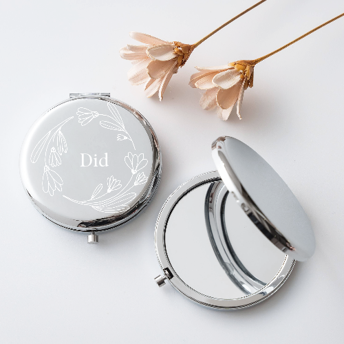 Personalized Compact Mirror - Customer's Product with price 5.99 ID Pe__cjcgRDSlOD6puerodGPK