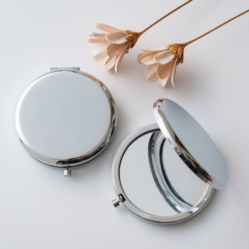Compact Mirror Name with Flower Frame