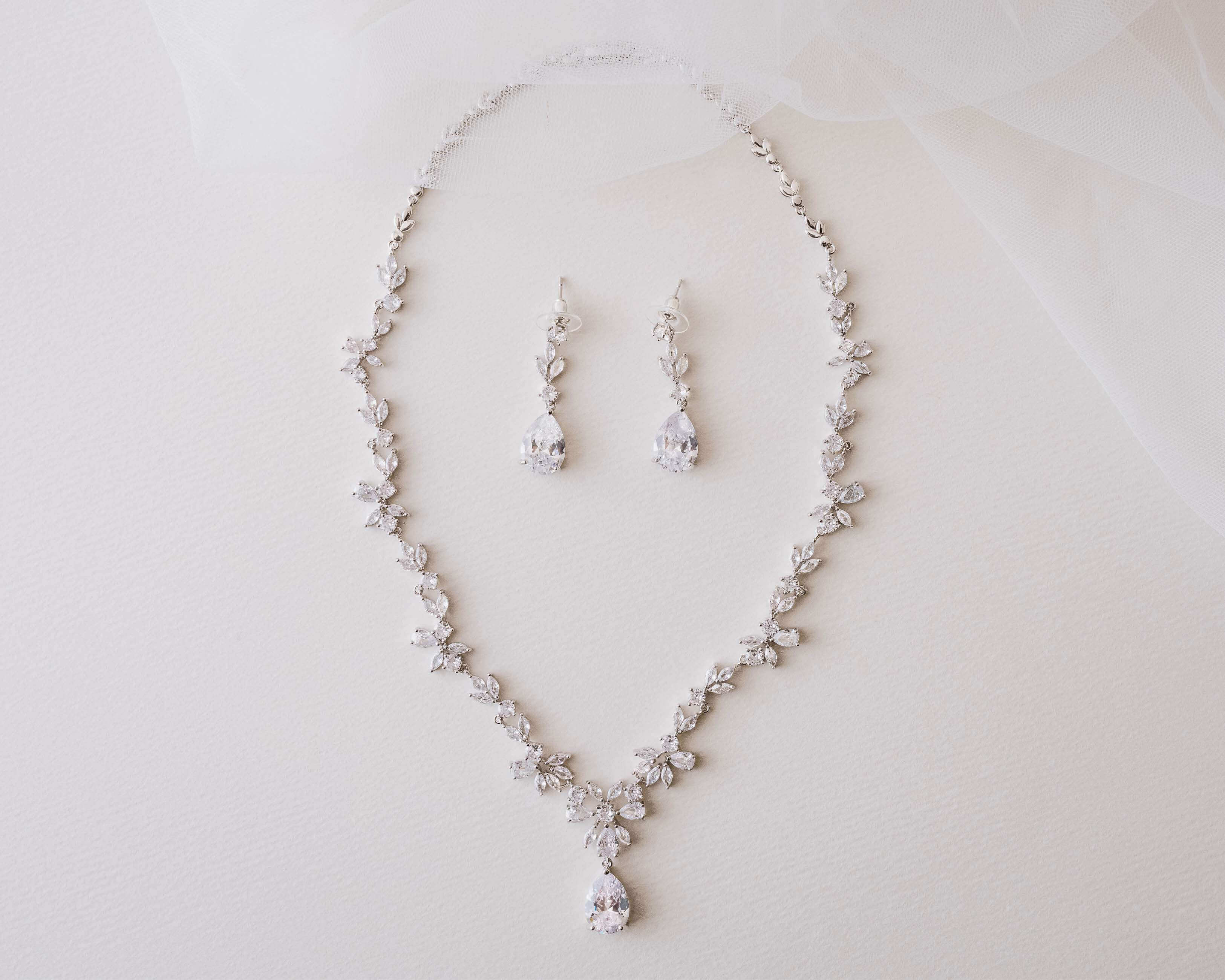 Silver  Crystal Bridal Necklace Earrings Set - The perfect wedding jewelry.
