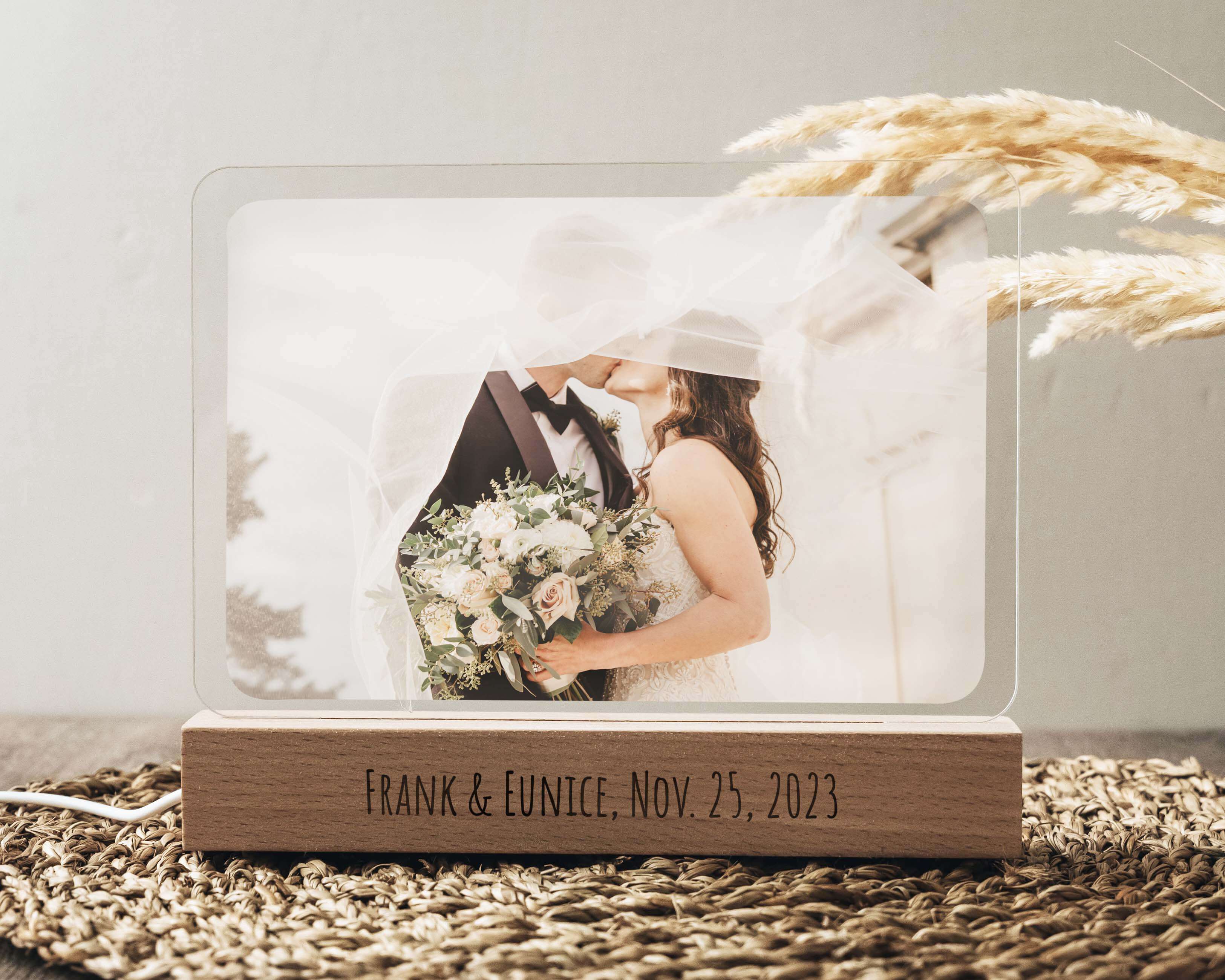 Custom photo lamp with bride and groom picture and love message - Hundred Hearts