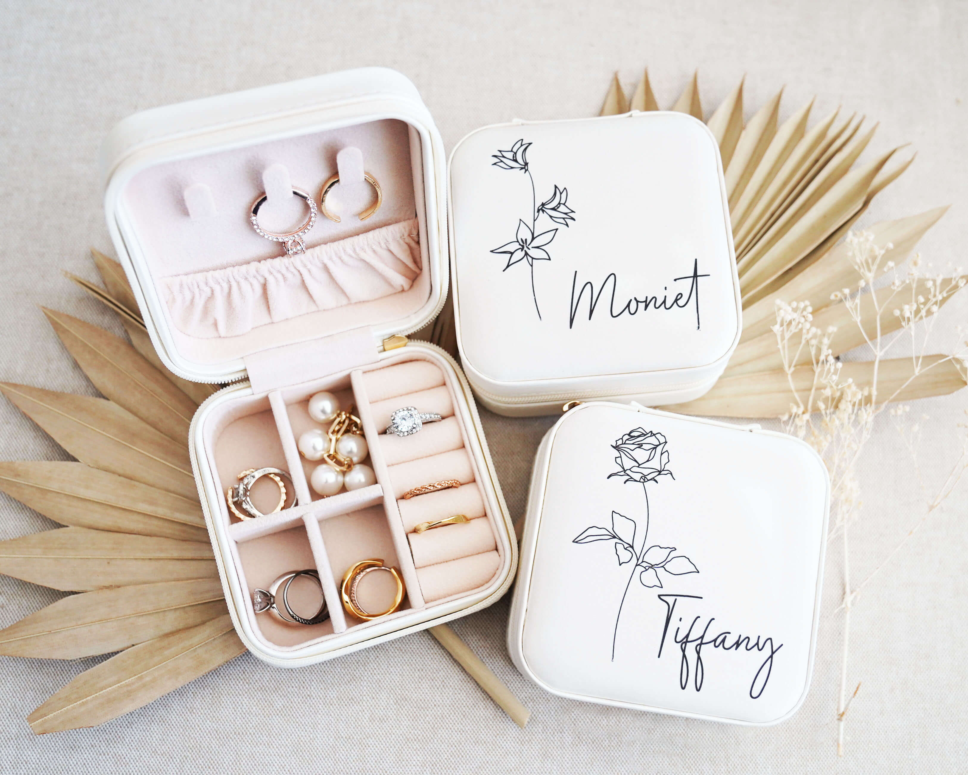 Personalized Jewelry Box - Custom Bridesmaid Jewelry Box with birth flower and name