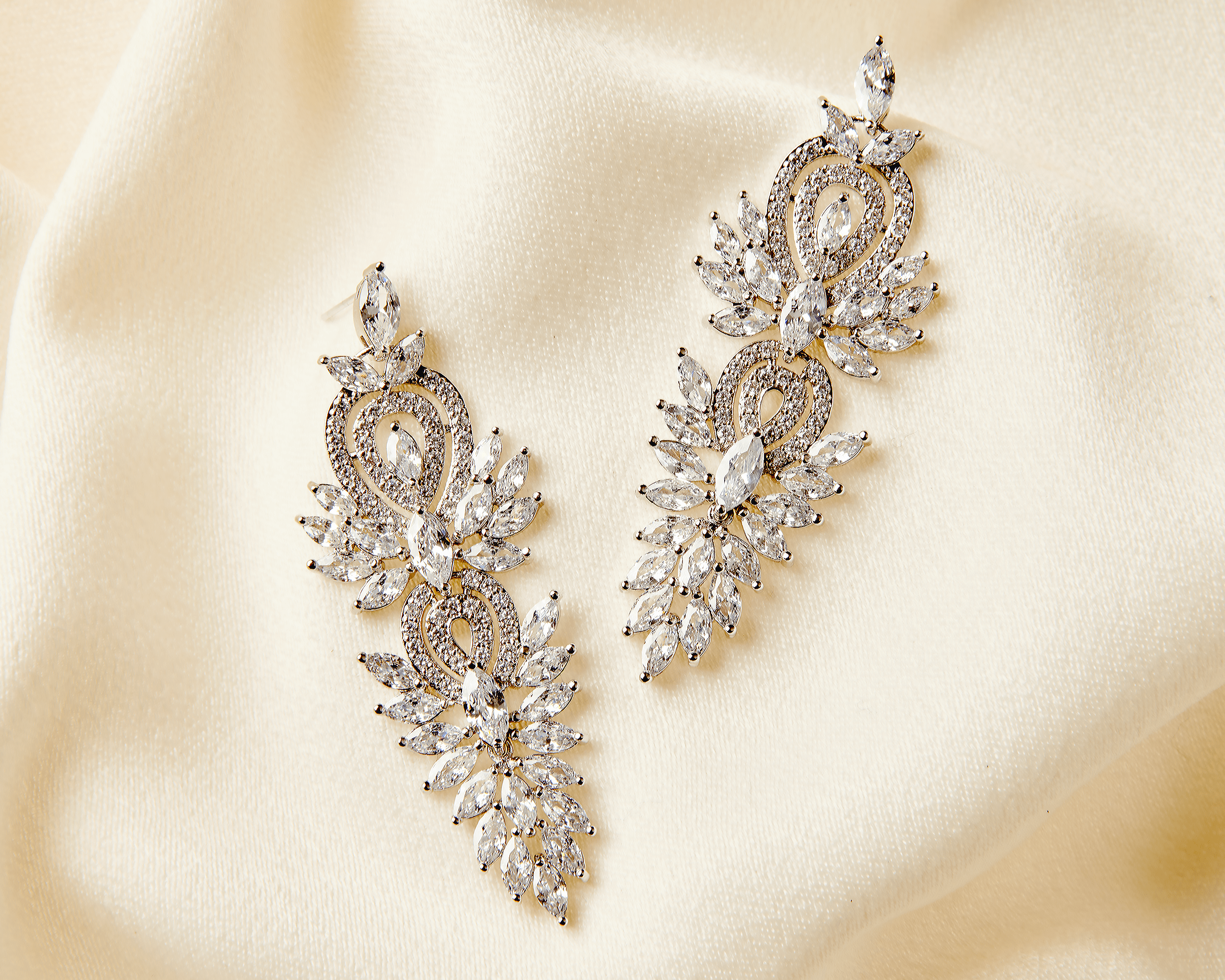Vintage Dangle Earrings - Silver Bridal Leaf Dangle Earrings - Hundred Hearts